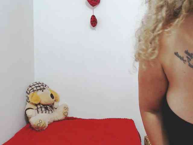 ariellth webcam
