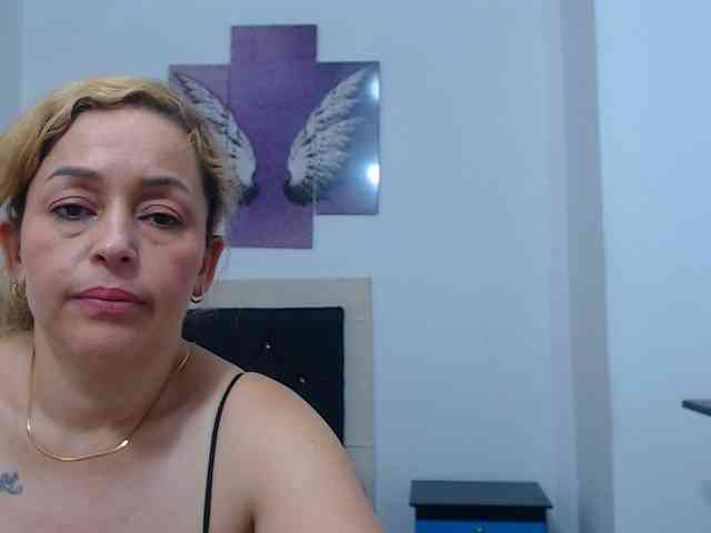 ariellth webcam