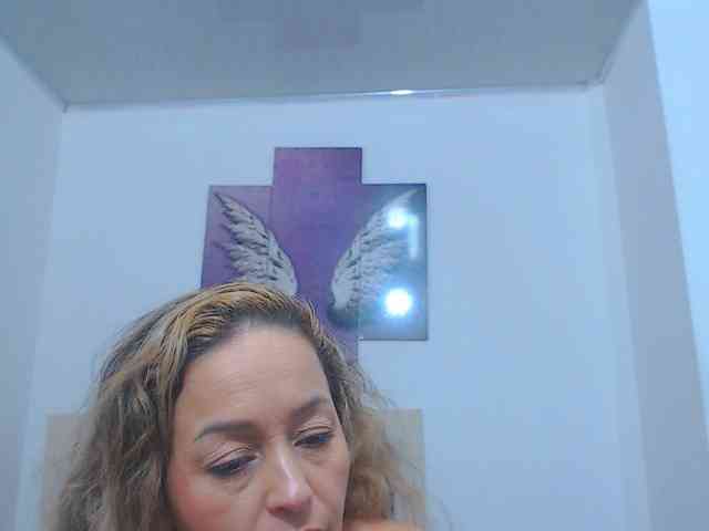 ariellth webcam