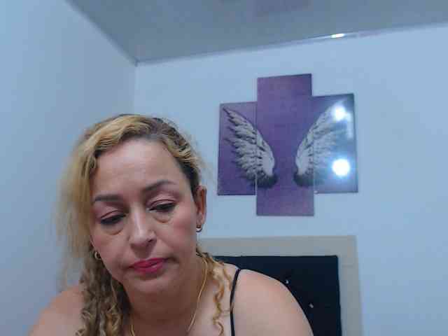 ariellth webcam