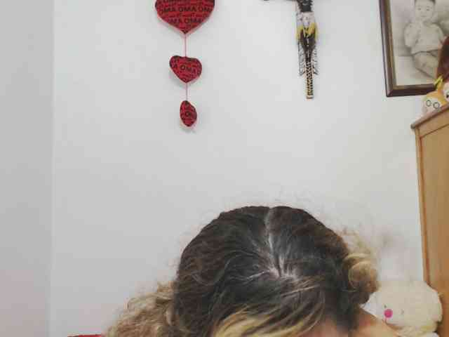 ariellth webcam