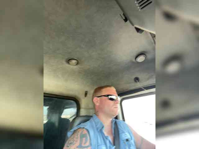 BigJoeKC Live Webcam on BongaCams