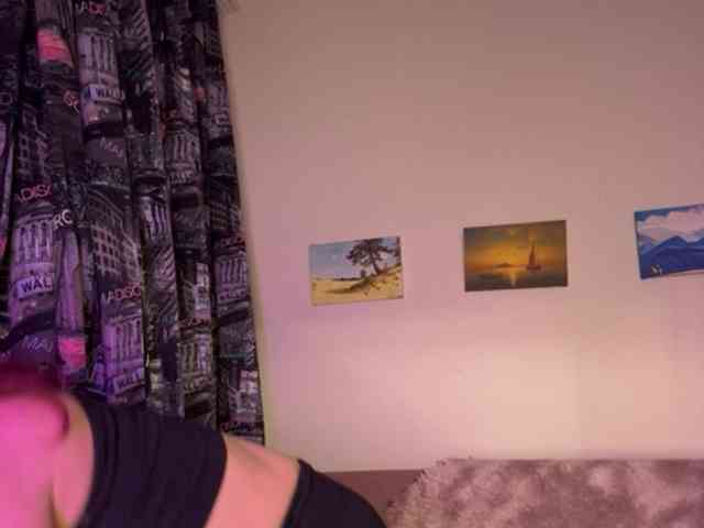 RoxyLover webcam