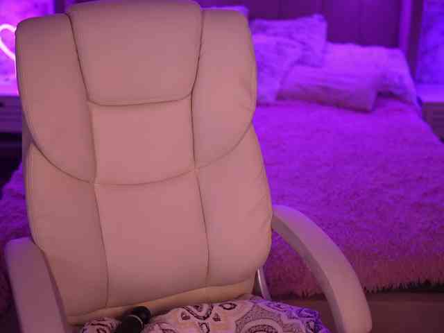 naked chat room JennyLuv
