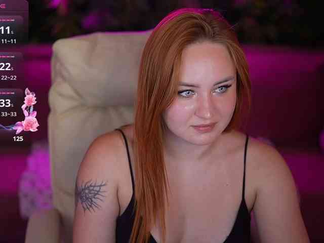 LovelyyBell webcam