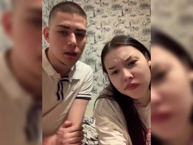 TUYA2's BongaCams show and profile