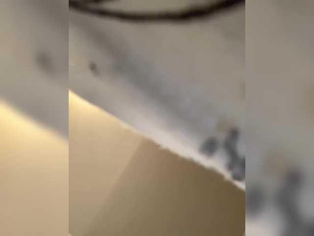 TUYA2's BongaCams show and profile