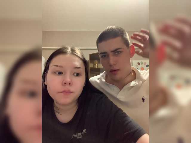 TUYA2's BongaCams show and profile