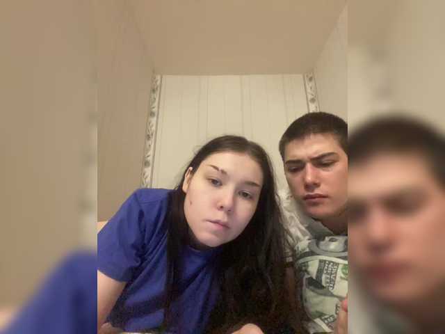 TUYA2's BongaCams show and profile