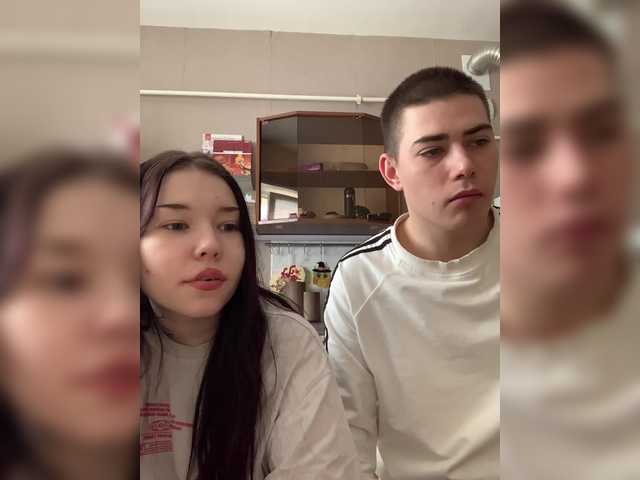 TUYA2's BongaCams show and profile