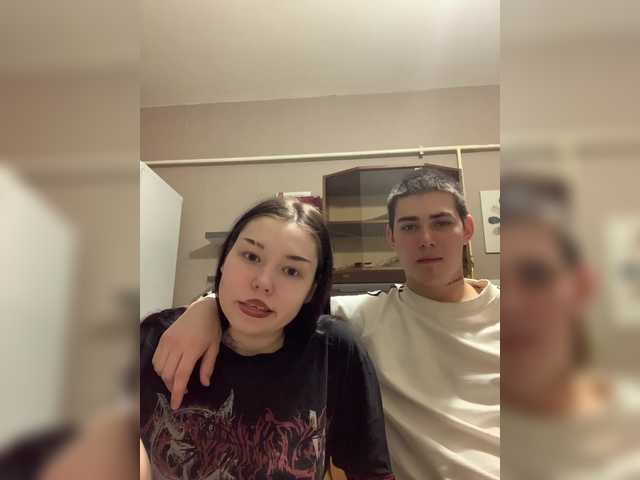 TUYA2's BongaCams show and profile