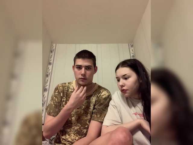 TUYA2's BongaCams show and profile