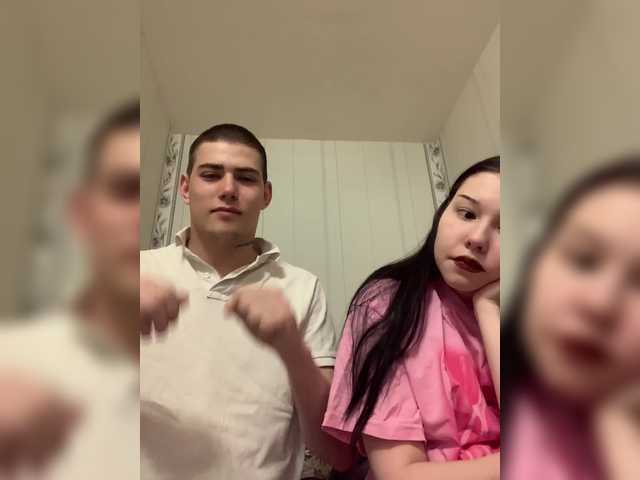 TUYA2's BongaCams show and profile