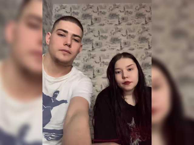 TUYA2's BongaCams show and profile