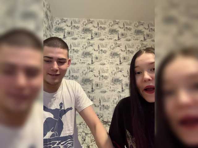 TUYA2's BongaCams show and profile