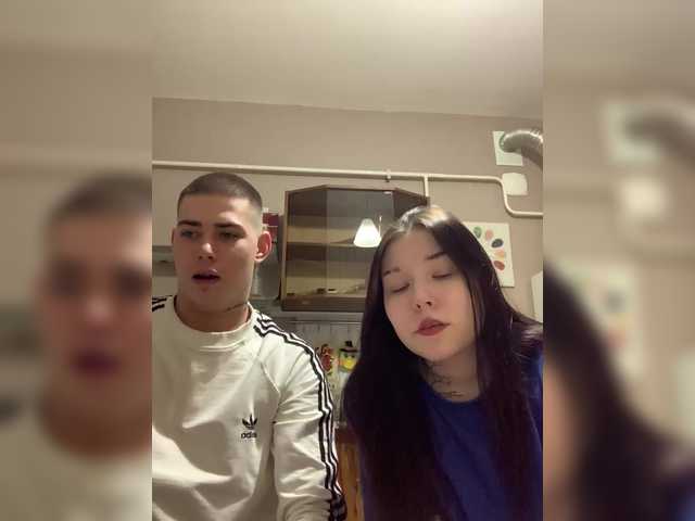 TUYA2's BongaCams show and profile