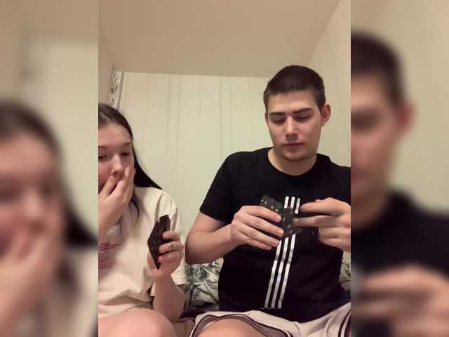 TUYA2's BongaCams show and profile