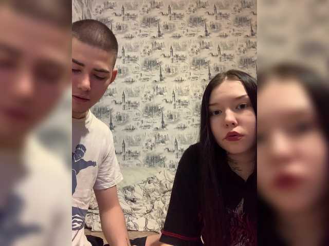 TUYA2's BongaCams show and profile