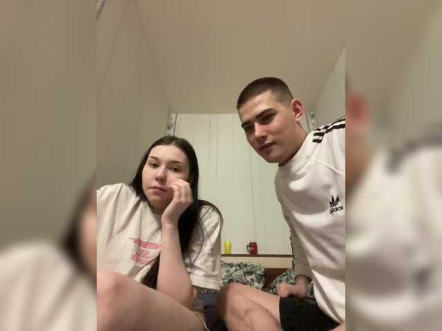 TUYA2's BongaCams show and profile