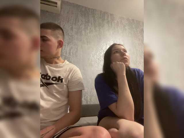 TUYA2's BongaCams show and profile