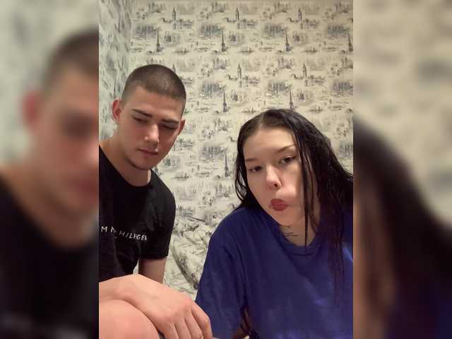 TUYA2's BongaCams show and profile