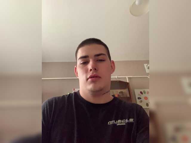 TUYA2's BongaCams profile