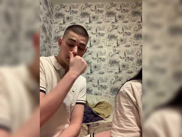 TUYA2's BongaCams show and profile