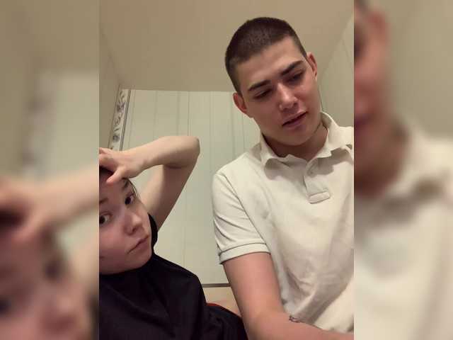 TUYA2's BongaCams show and profile