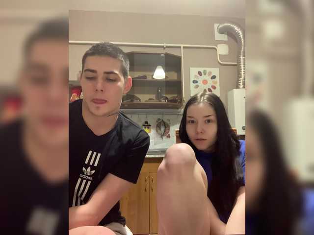 TUYA2's BongaCams show and profile