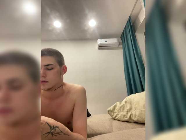 TUYA2 room chat
