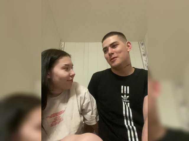 TUYA2's BongaCams show and profile