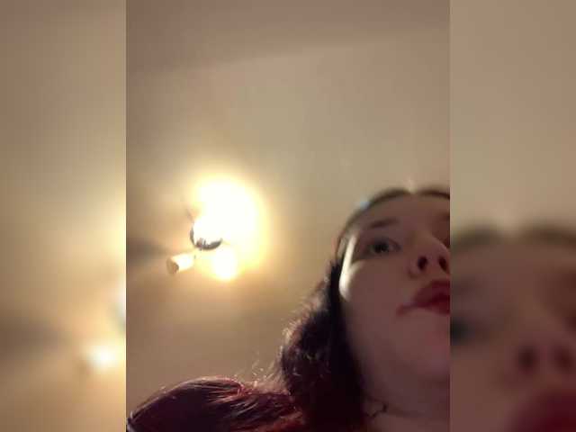 TUYA2's BongaCams show and profile