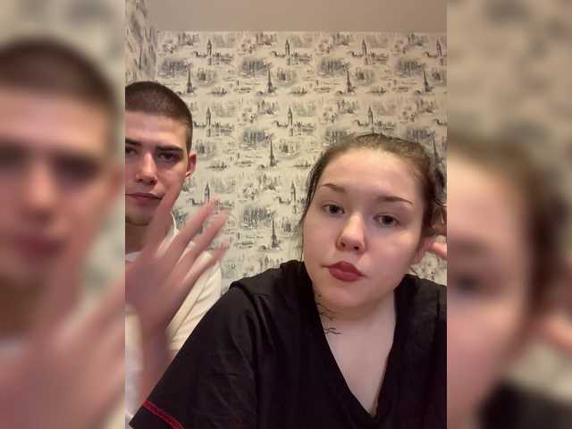 TUYA2's BongaCams show and profile