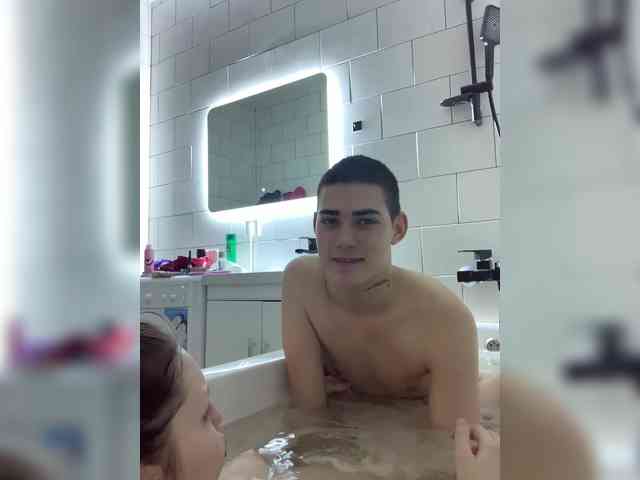 naked chatroom TUYA2