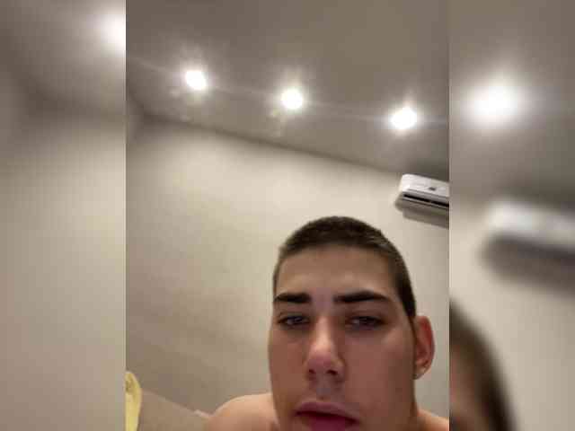 TUYA2 Live Webcam on BongaCams