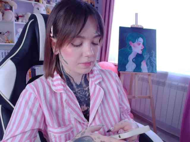 KatrinUwU Live Webcam on BongaCams