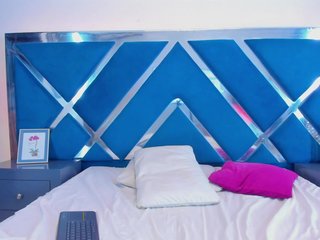 LucineArias Porn Show