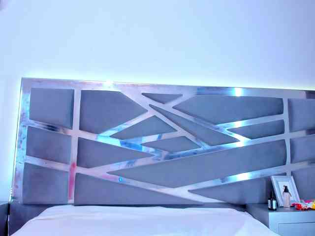 LucineArias webcam