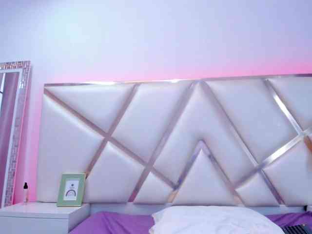 LucineArias webcam