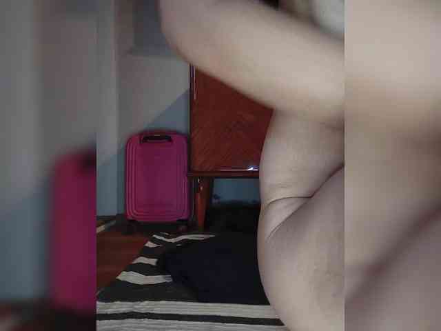 Yourjulieta webcam