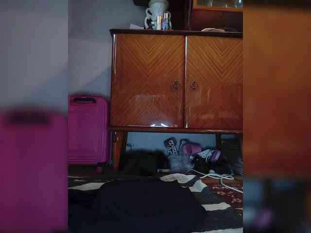 Yourjulieta webcam