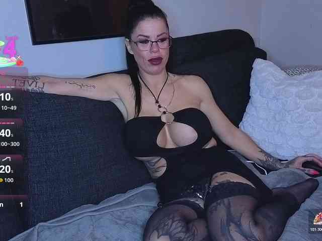 hotsexygilf82 webcam