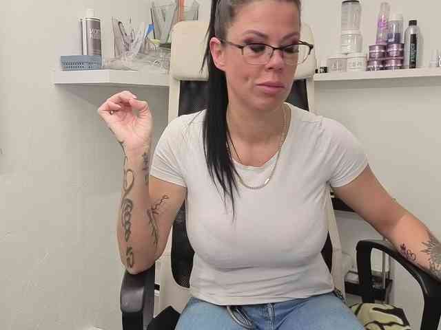 hotsexygilf82 webcam