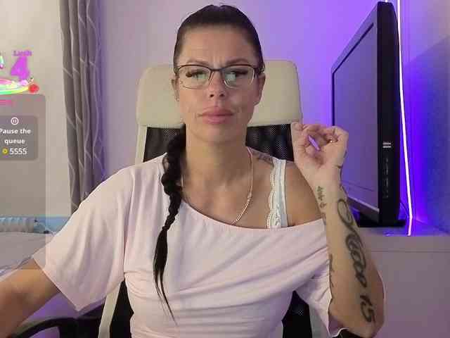 hotsexygilf82 webcam