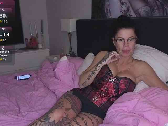 hotsexygilf82 webcam