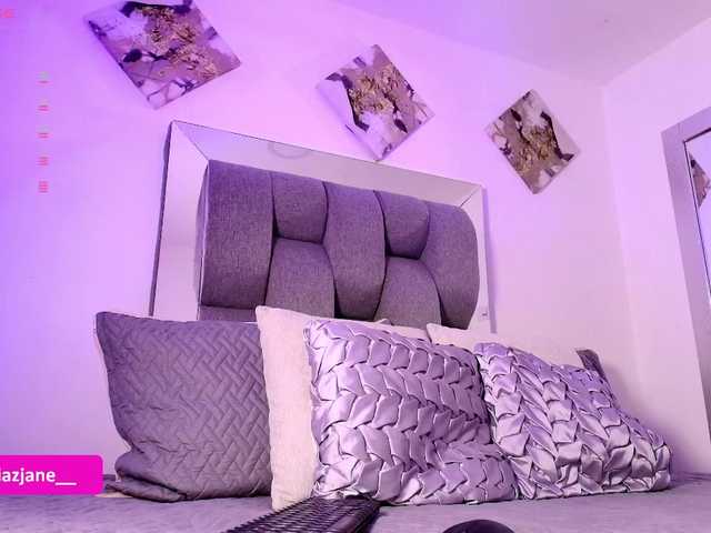 Janediaz's BongaCams show and profile