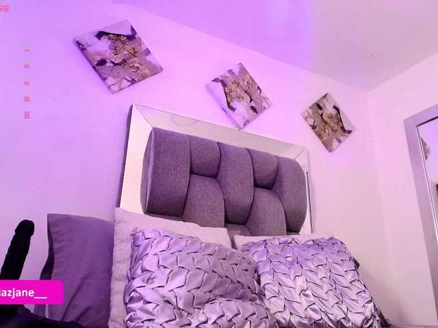 Janediaz's BongaCams show and profile