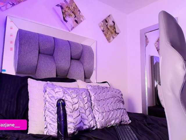 Janediaz's BongaCams show and profile