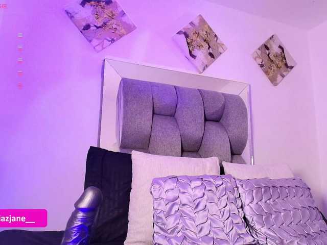 Janediaz's BongaCams show and profile