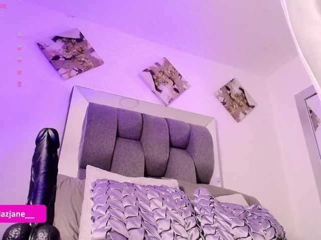 Janediaz's BongaCams show and profile